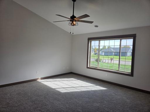 350 Stoneridge Lane NE, Owatonna, MN 55060