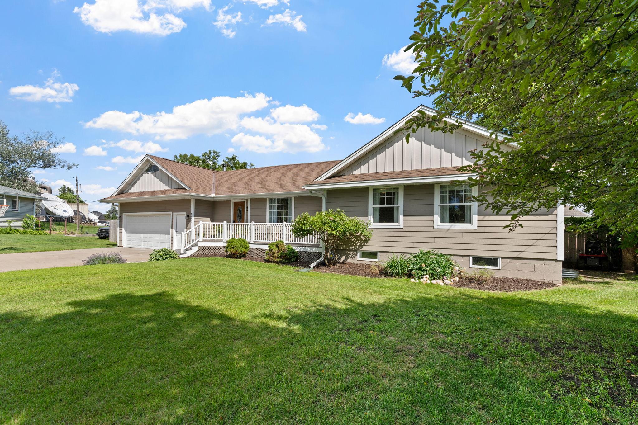 3-web-or-mls-400 Decatur Ave N-3.jpg