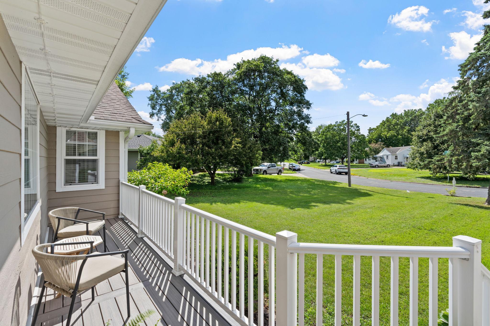 7-web-or-mls-400 Decatur Ave N-7.jpg