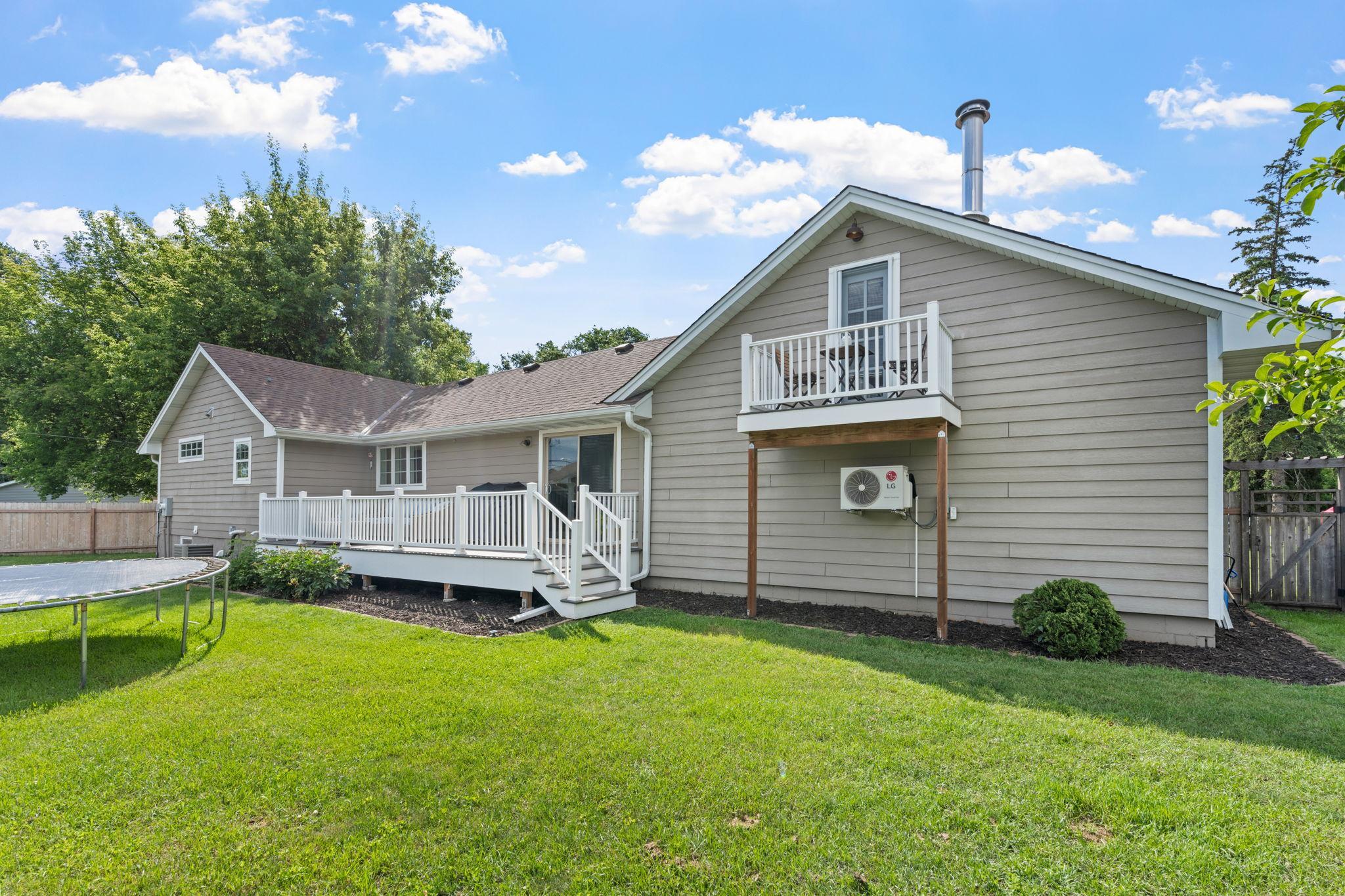 9-web-or-mls-400 Decatur Ave N-9.jpg
