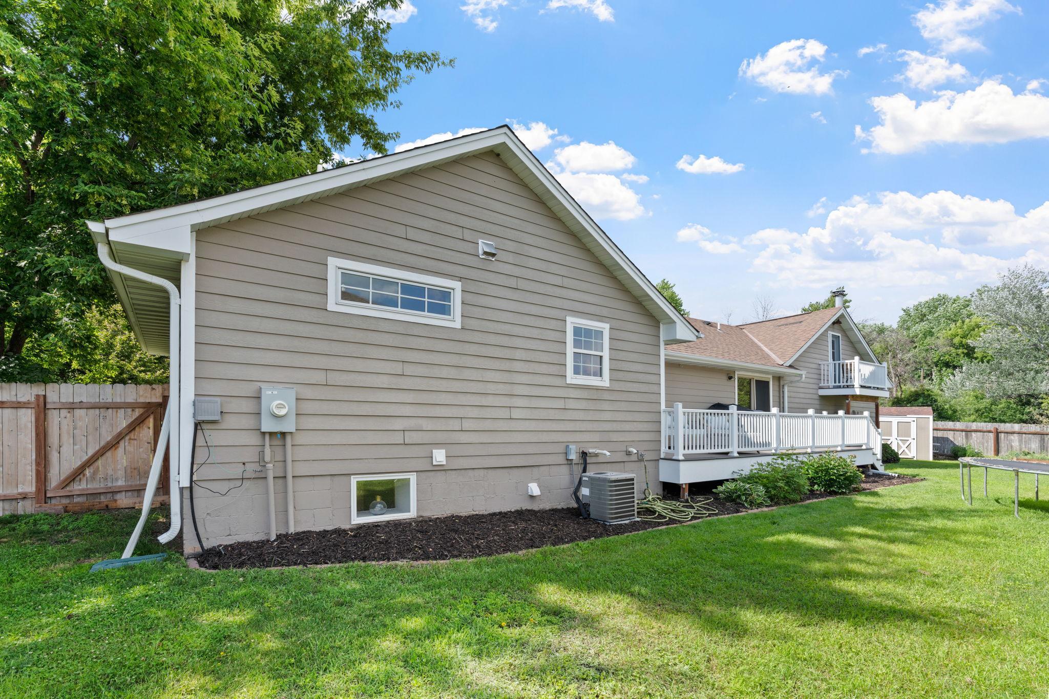 10-web-or-mls-400 Decatur Ave N-10.jpg