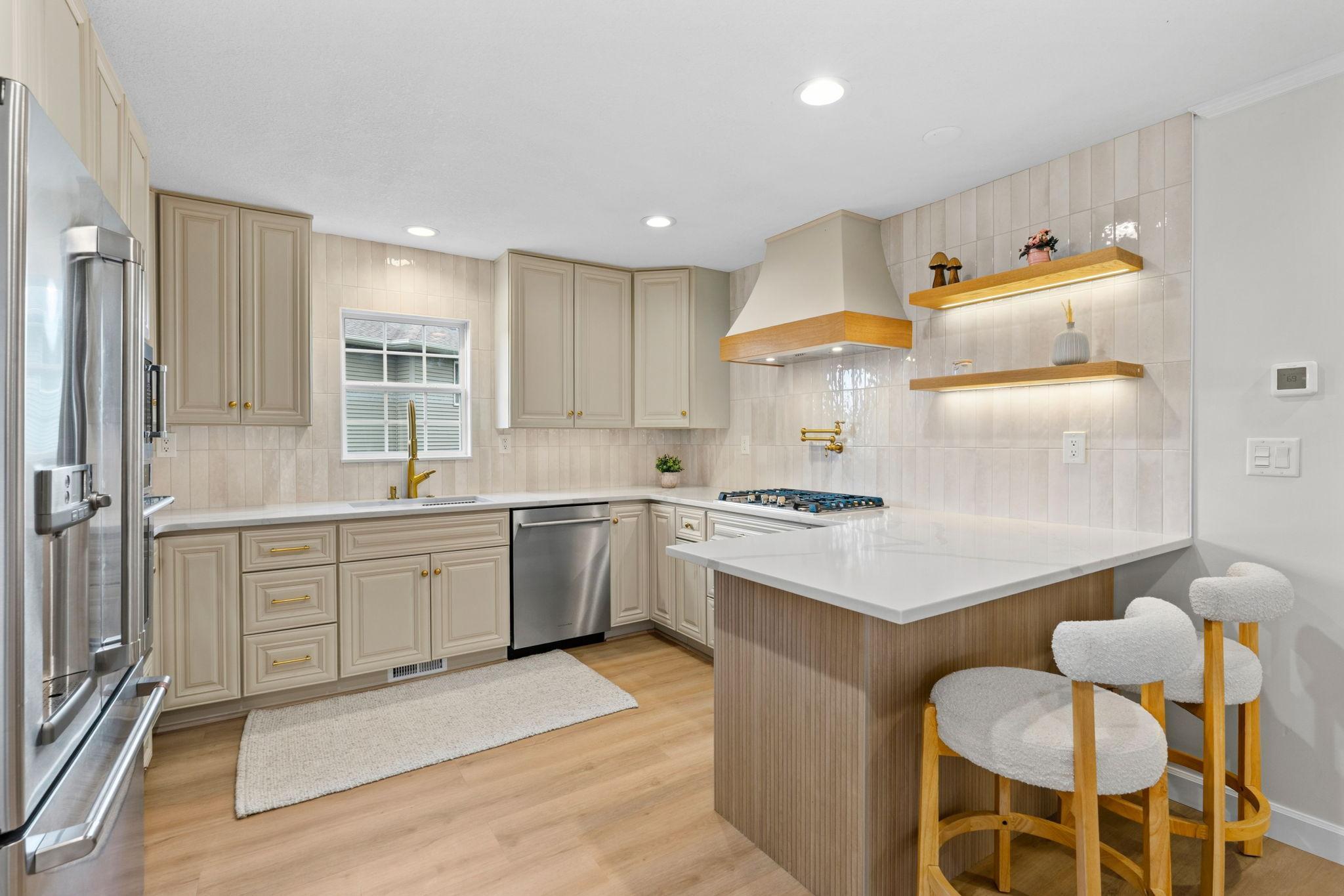 35-web-or-mls-400 Decatur Ave N-35.jpg