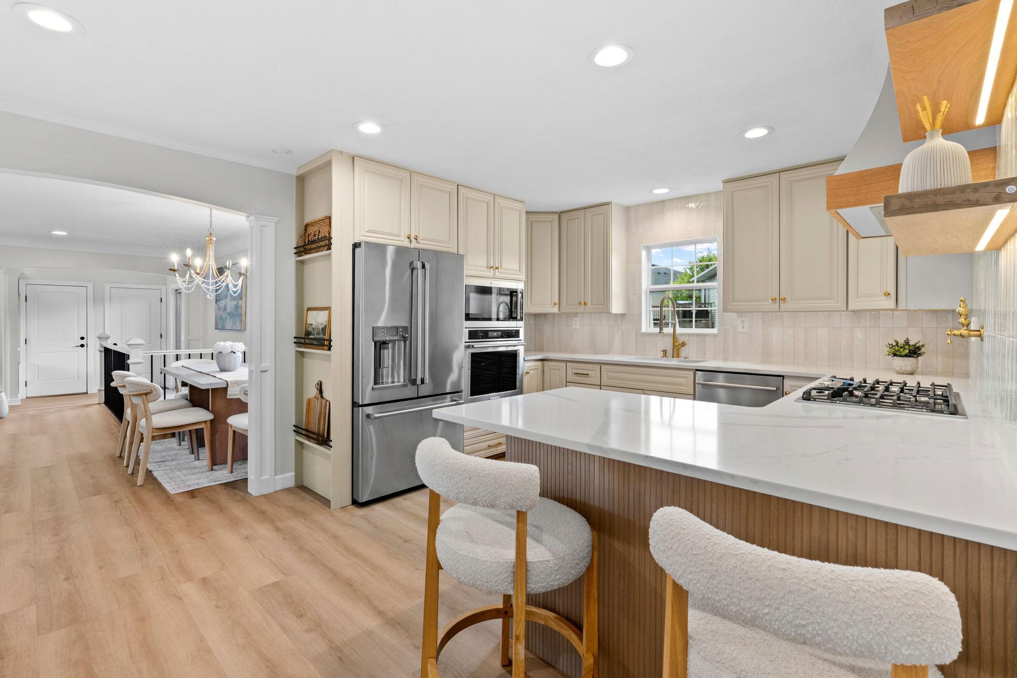 37-web-or-mls-400 Decatur Ave N-37.jpg