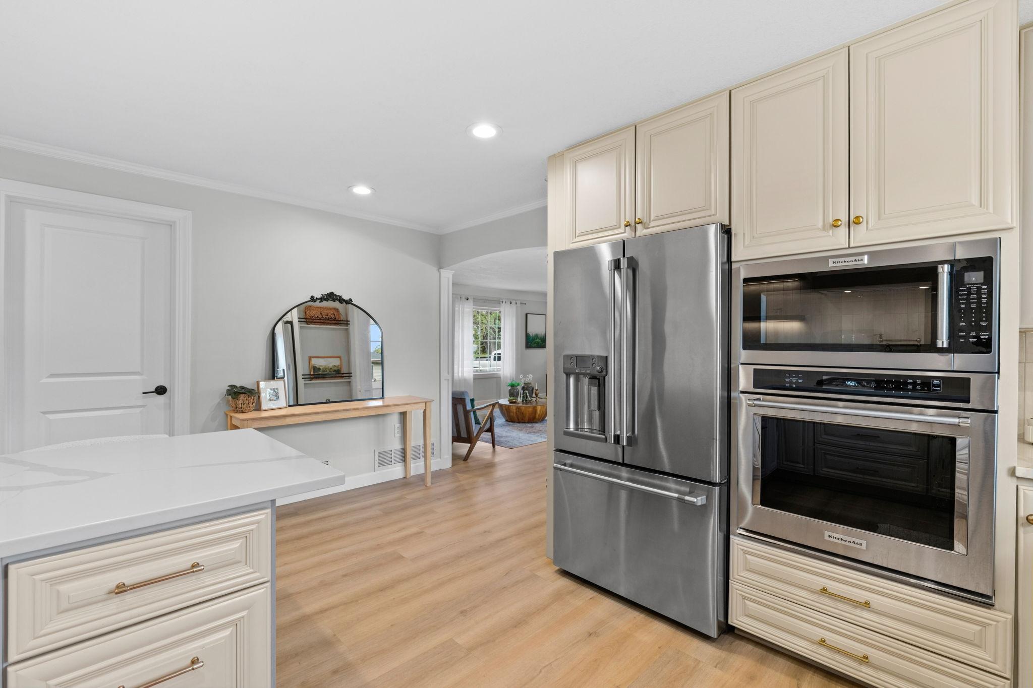 40-web-or-mls-400 Decatur Ave N-40.jpg