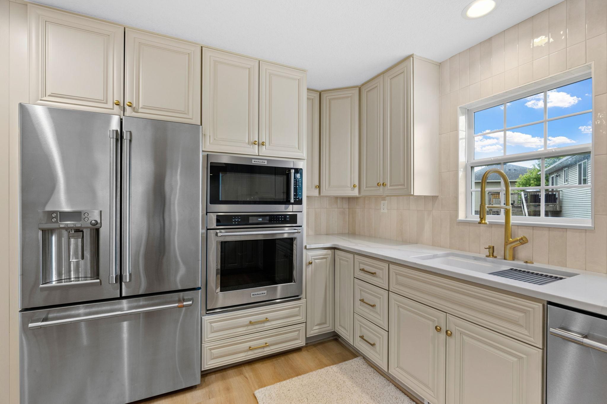 39-web-or-mls-400 Decatur Ave N-39.jpg