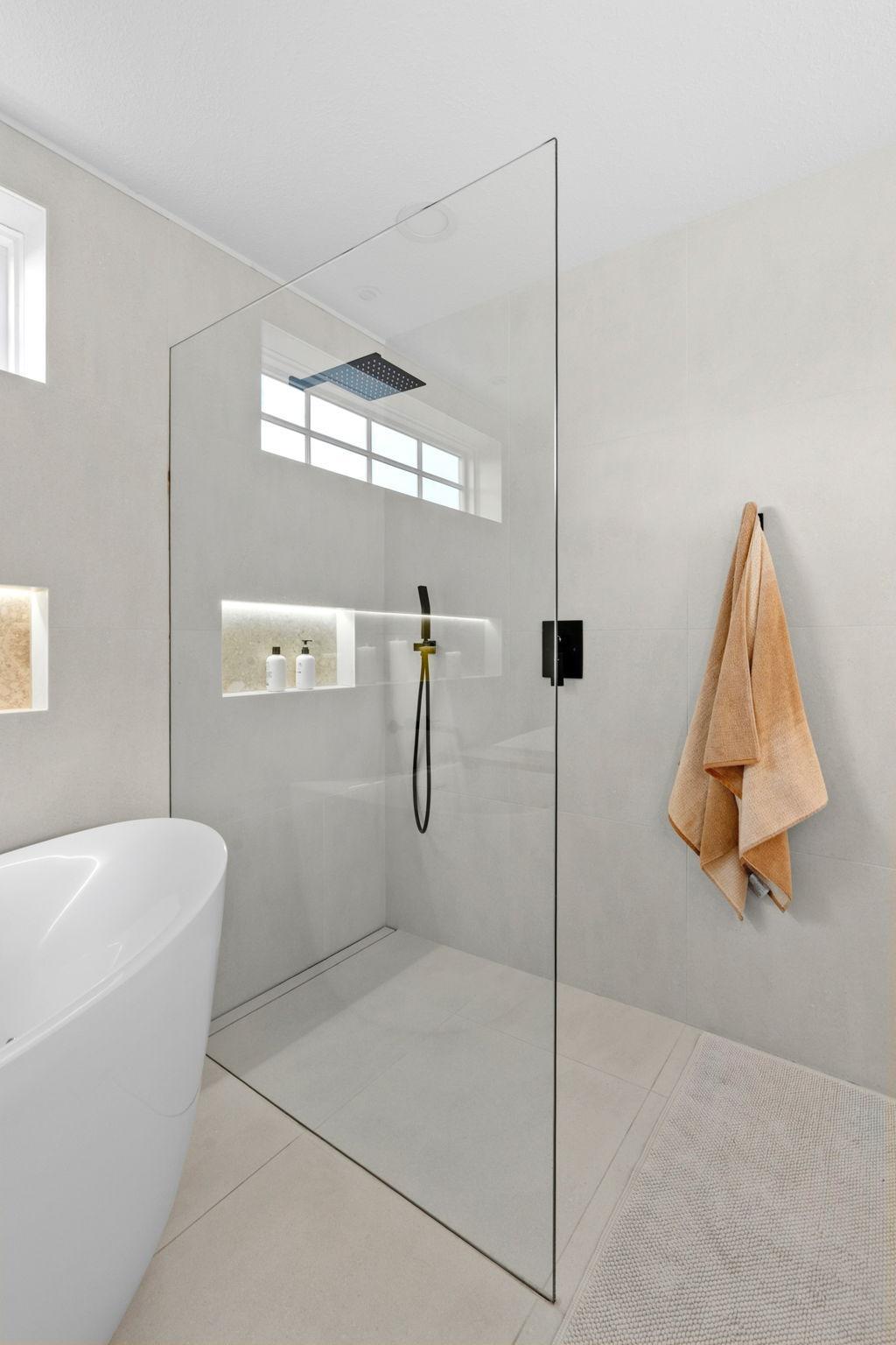 51-web-or-mls-400 Decatur Ave N-51.jpg
