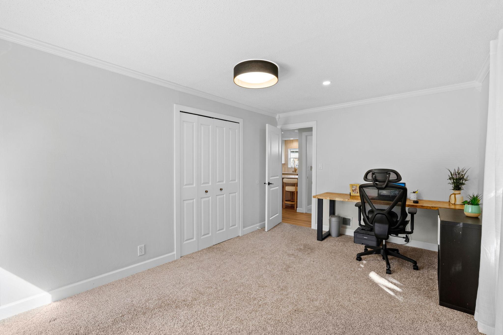 48-web-or-mls-400 Decatur Ave N-48.jpg