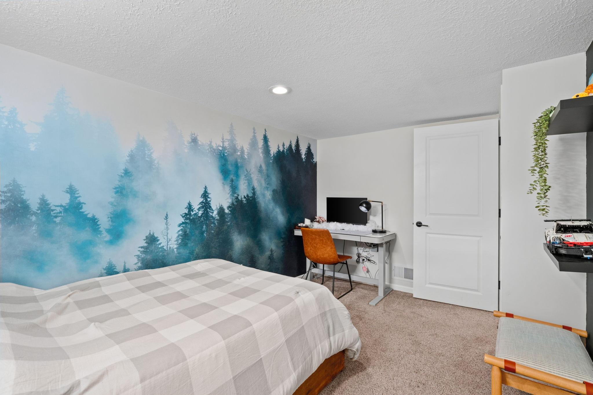 67-web-or-mls-400 Decatur Ave N-67.jpg