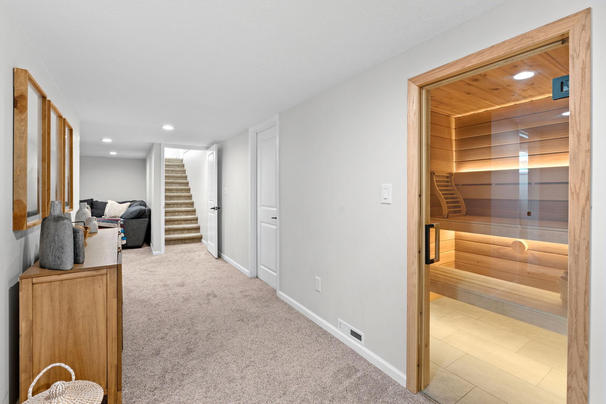76-web-or-mls-400 Decatur Ave N-76.jpg