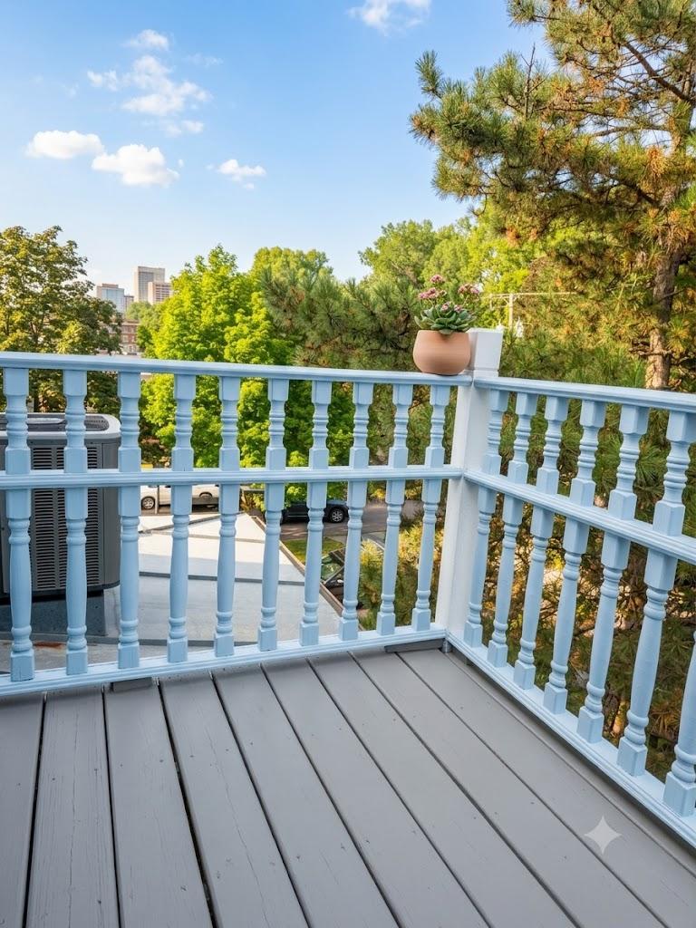 Upstairs Deck.jpeg
