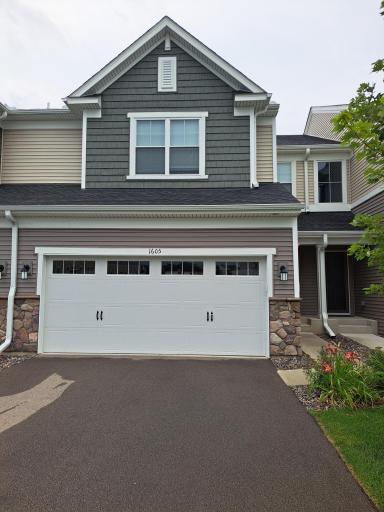 1605 Gable Drive, Carver, MN 55315