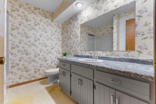 469 Campbell Lane NW, Hutchinson, MN 55350