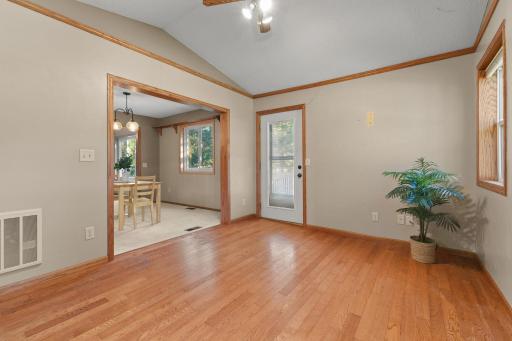 469 Campbell Lane NW, Hutchinson, MN 55350