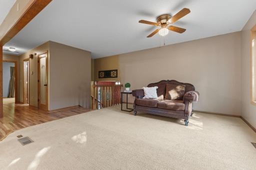 469 Campbell Lane NW, Hutchinson, MN 55350