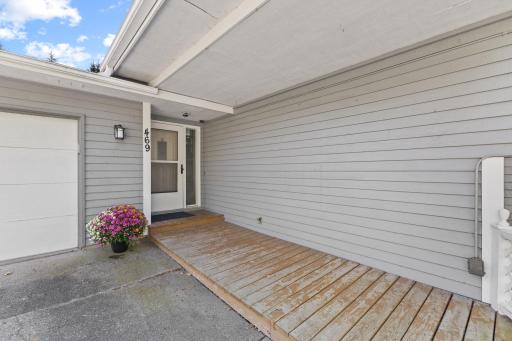 469 Campbell Lane NW, Hutchinson, MN 55350