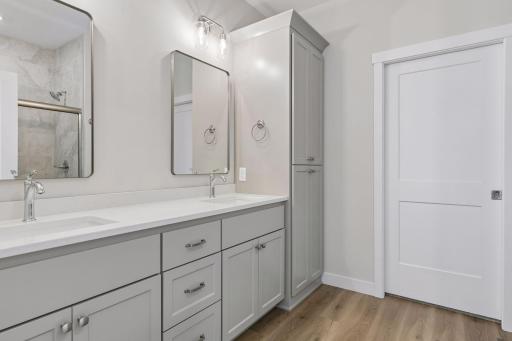 2915 Thompson Drive, River Falls, WI 54022
