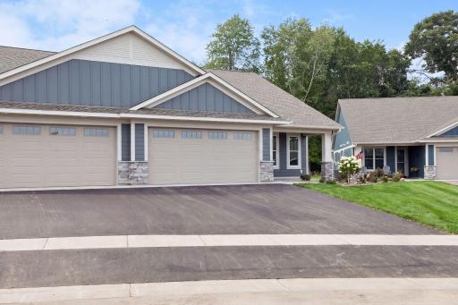 2915 Thompson Drive, River Falls, WI 54022