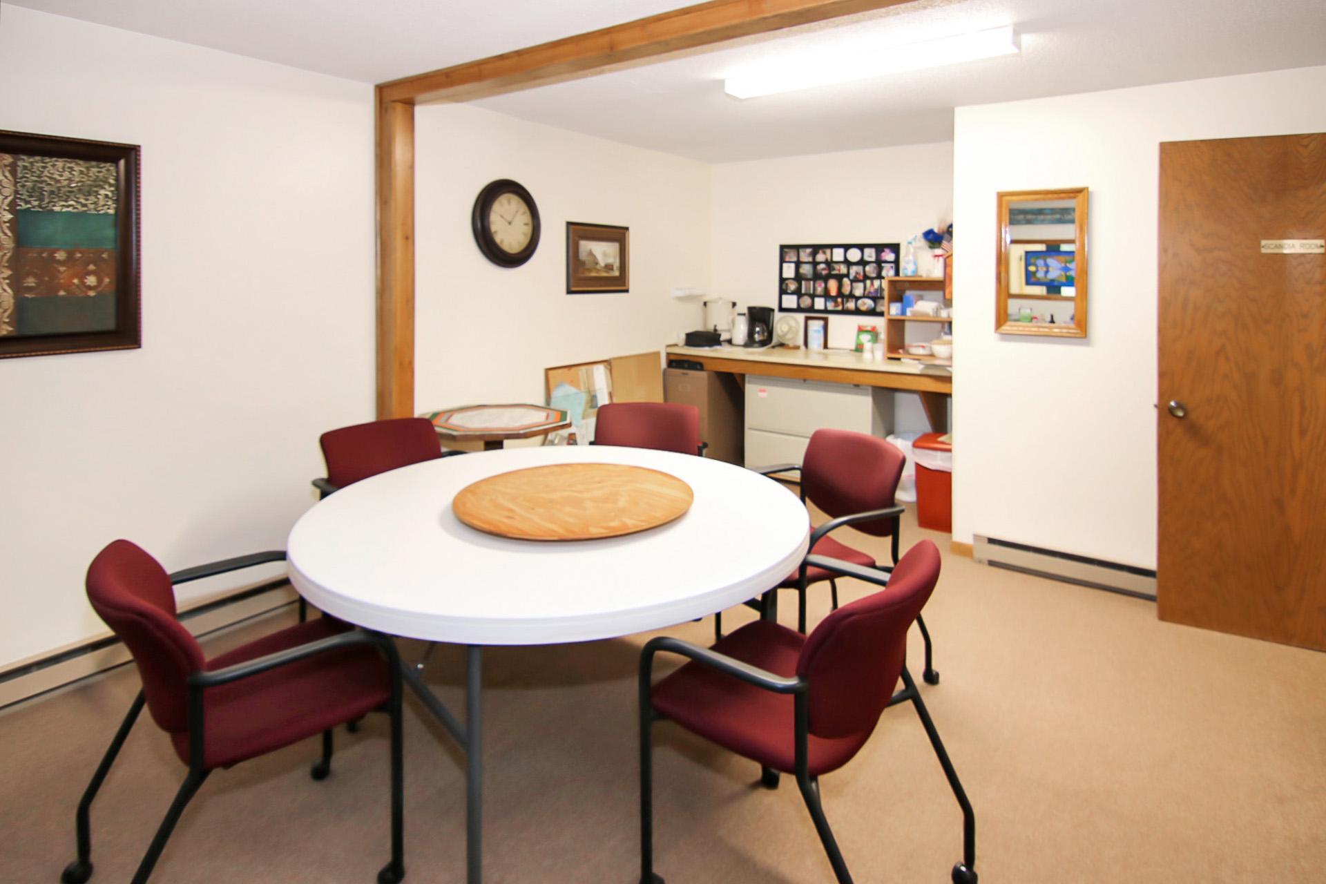 Meeting & Game Room