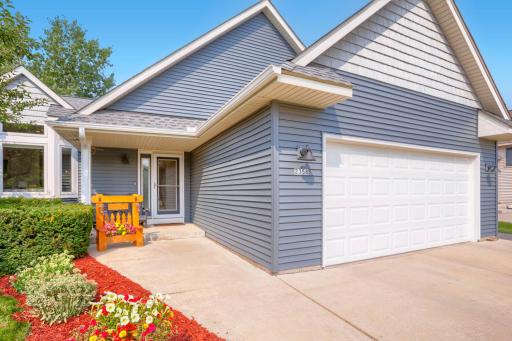 2358 Holly Ave N - Web Quality - 006 - 03 Exterior Front.jpg