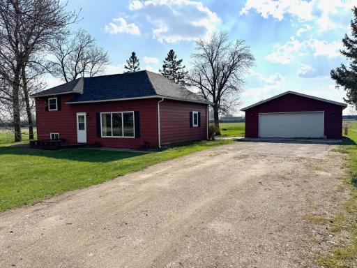 17915 140th Avenue NE, Thief River Falls, MN 56701