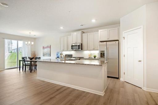 Fabulous huge breakfast bar