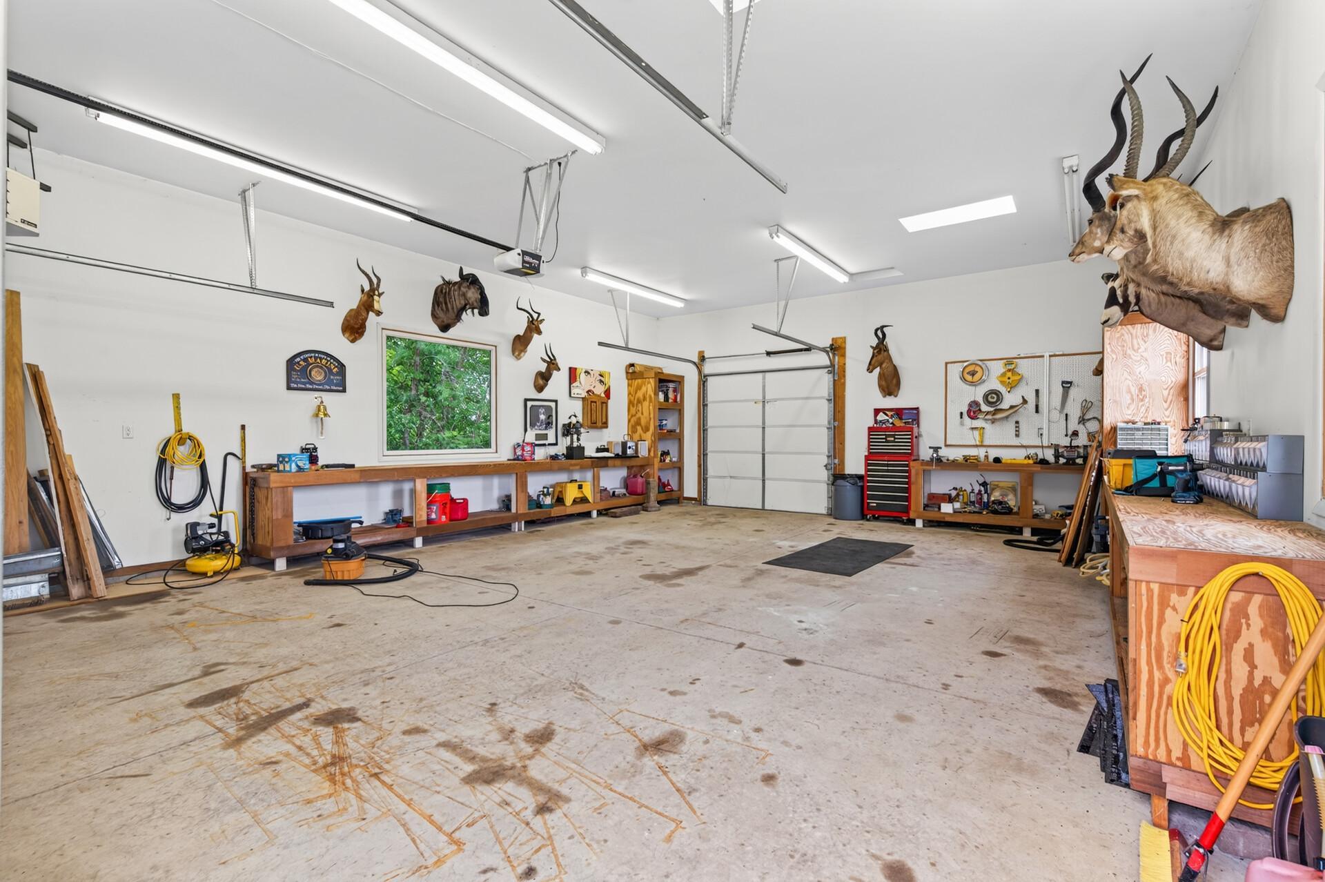 28' x 26' heated detached garage