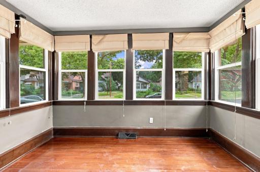 2619 James Avenue N, Minneapolis, MN 55411