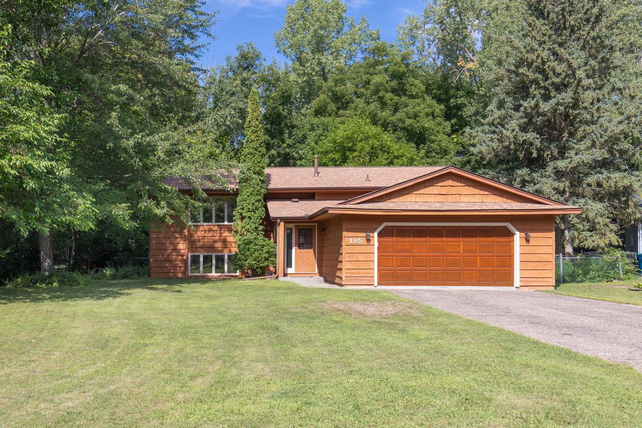 Welcome to 135 Pleasant Lane E, Excelsior—a beautifully updated home tucked into a quiet cul-de-sac setting.