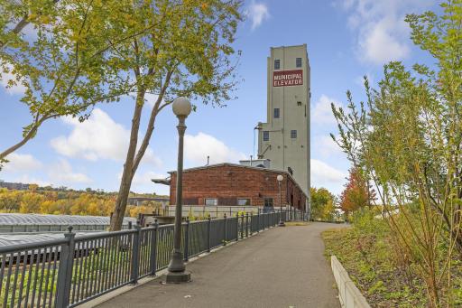 Mississippi River Samuel Morgan path.