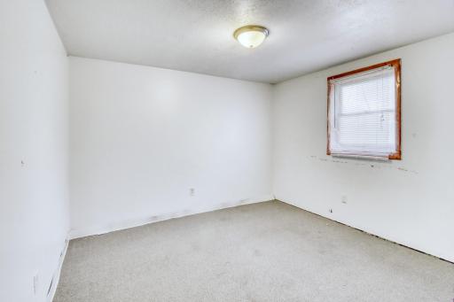 105 6th Street, Christine, ND 58015