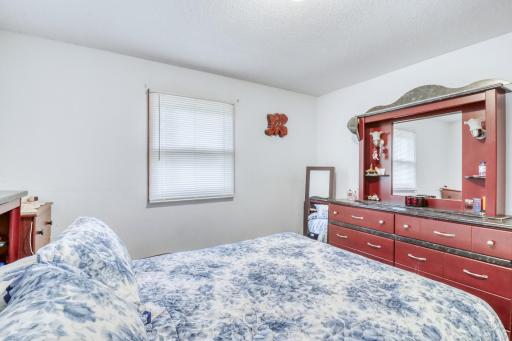 105 6th Street, Christine, ND 58015