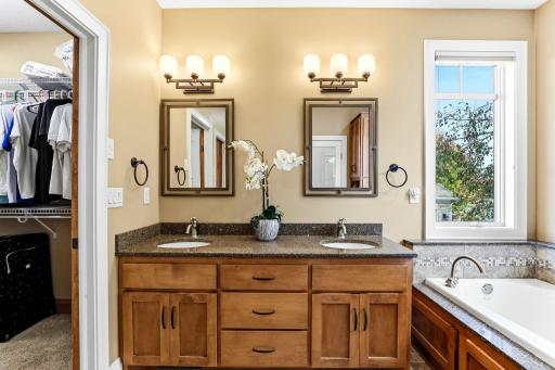 1782 Fallbrooke Drive, Hastings, MN 55033