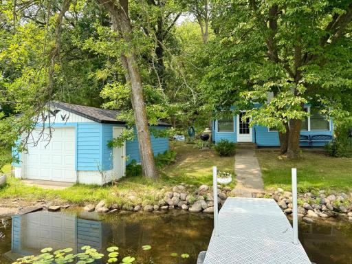 Photo for 30358 21st Avenue, Cushing, MN 56443 - listing #7126442 Welcoming Fish Trap lake cabin with level shoreline!