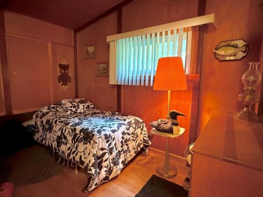 Bed 2 with open concept