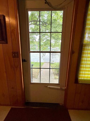 Screen door to lake