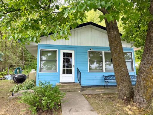 Well maintained just steps from the water!