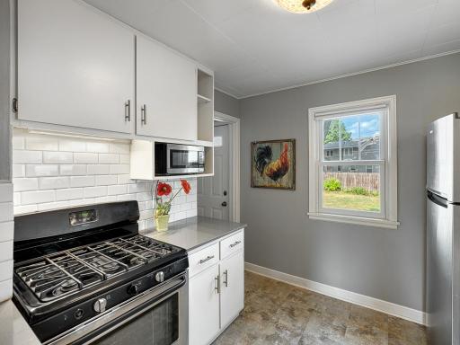 9 - Kitchen.jpg