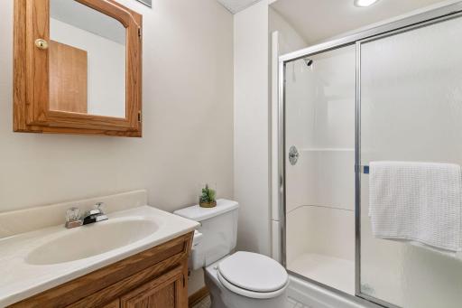 972 Pointe Way, Eagan, MN 55123