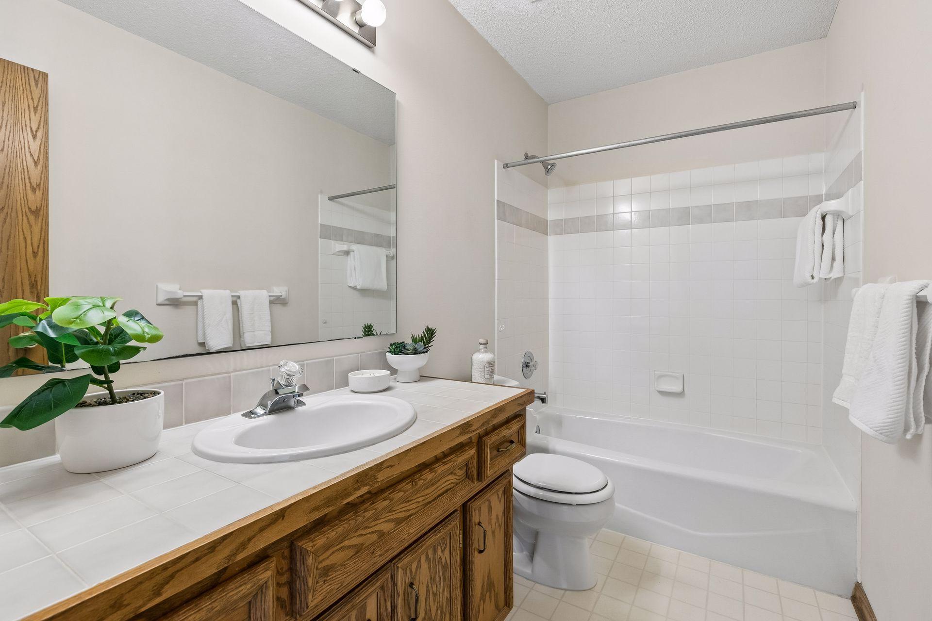 Main floor full bathroom.