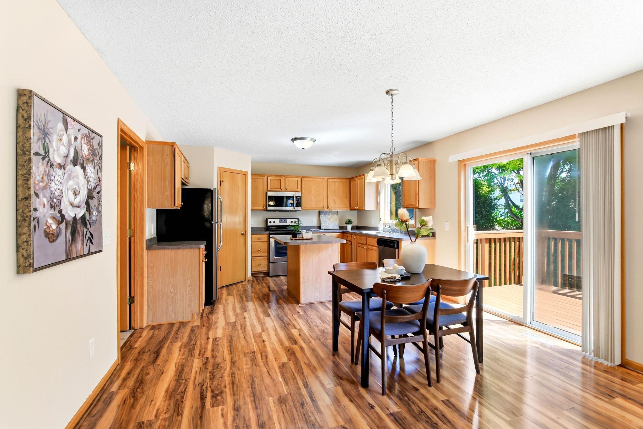 DINNING ROOM