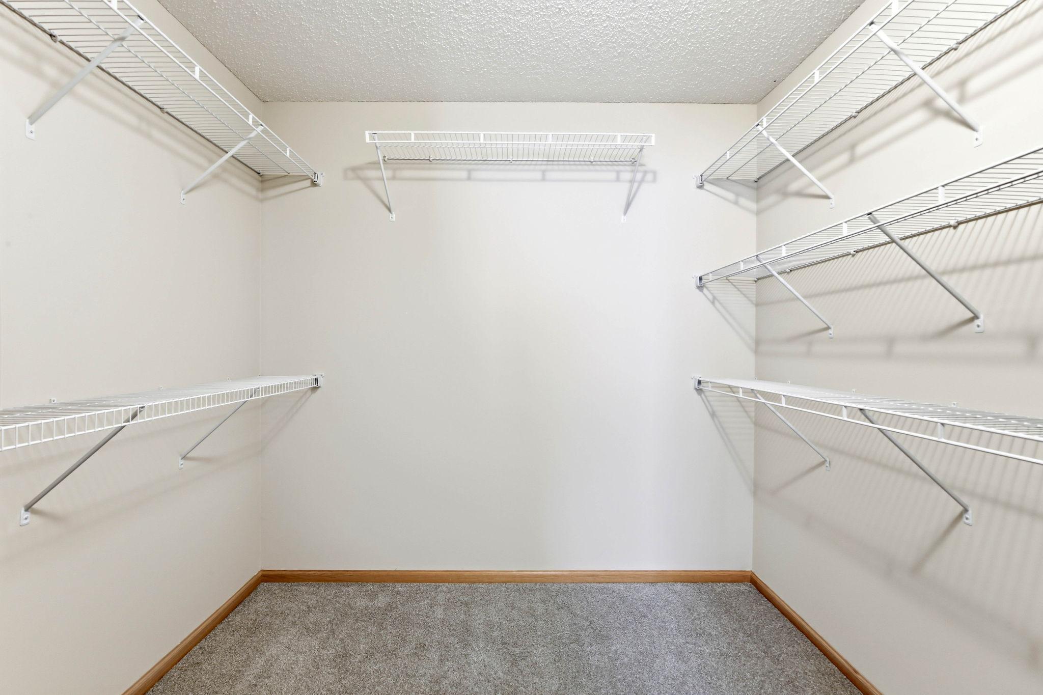 MASTER BEDROOM WALK IN CLOSET