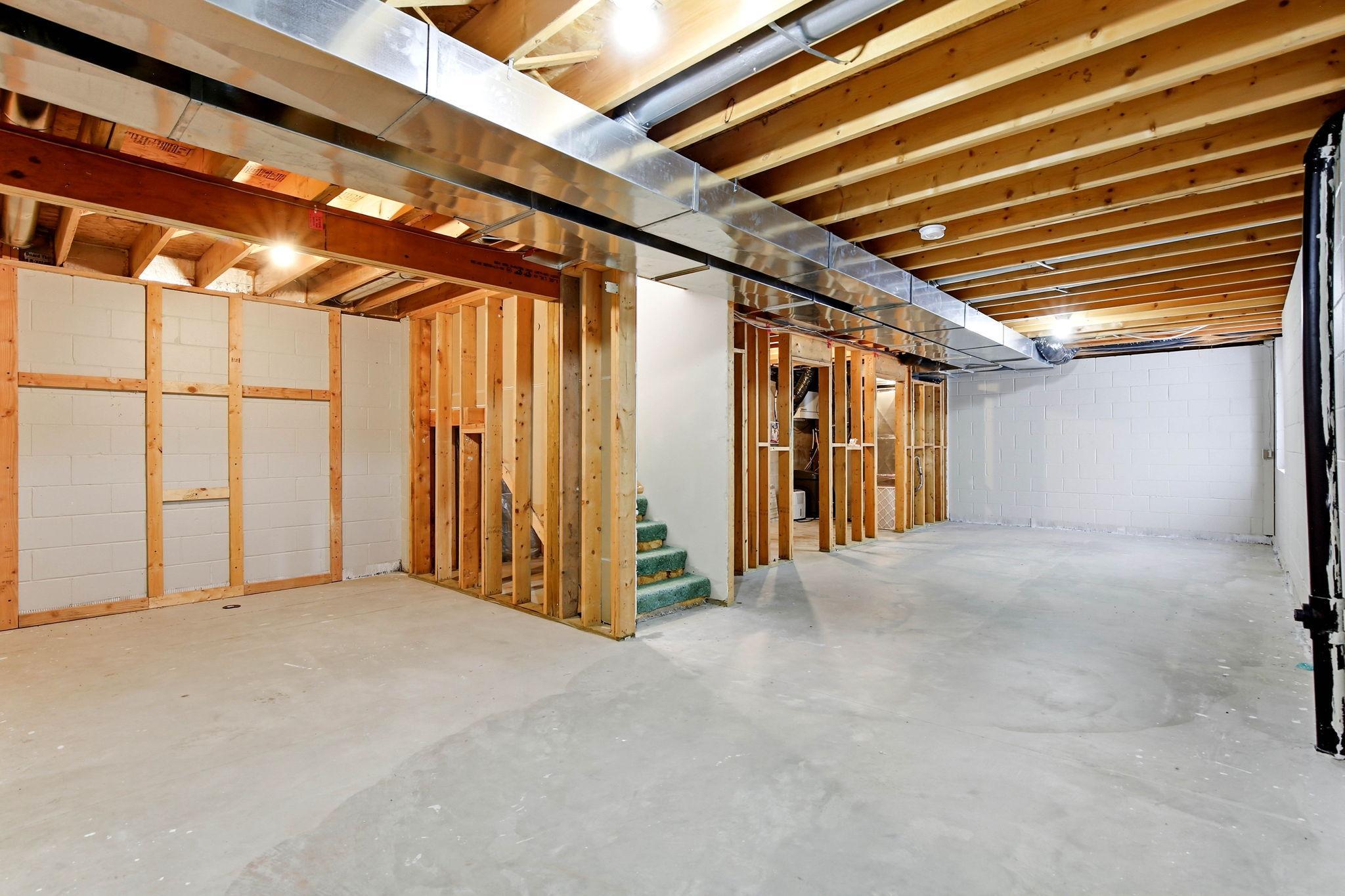 BASEMENT FOR 4TH BEDROOM