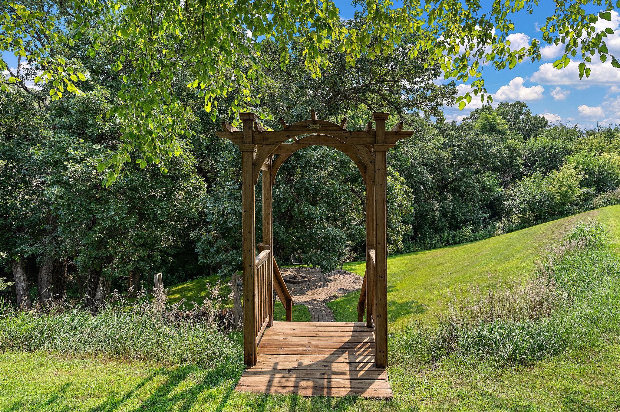 Side Stairs to Fire Pit