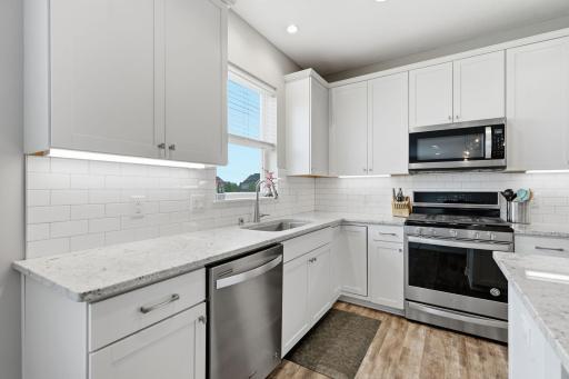 5505 Annapolis Lane N, Plymouth, MN 55446