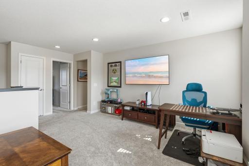 5505 Annapolis Lane N, Plymouth, MN 55446