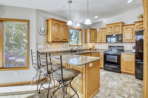 Kitchen1_2 (5) (1).jpg