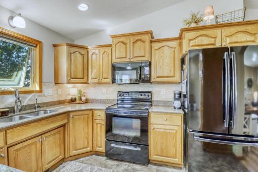 Kitchen1_4 (4).JPG