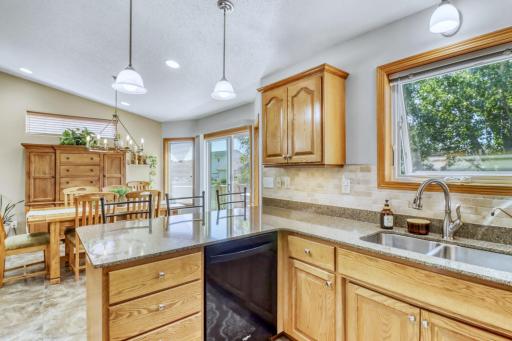 Kitchen1_6 (4).JPG