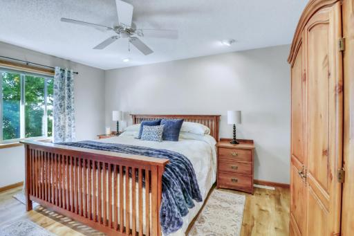 Primary Bedroom1_1 (5).JPG