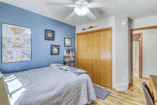 Bedroom1_2 (3).JPG
